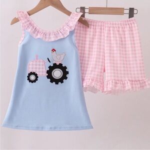 Appliqué Ruffled Gingham Shorts Set
NWT Tractor Farm Chicken Girls Size 3T or 5